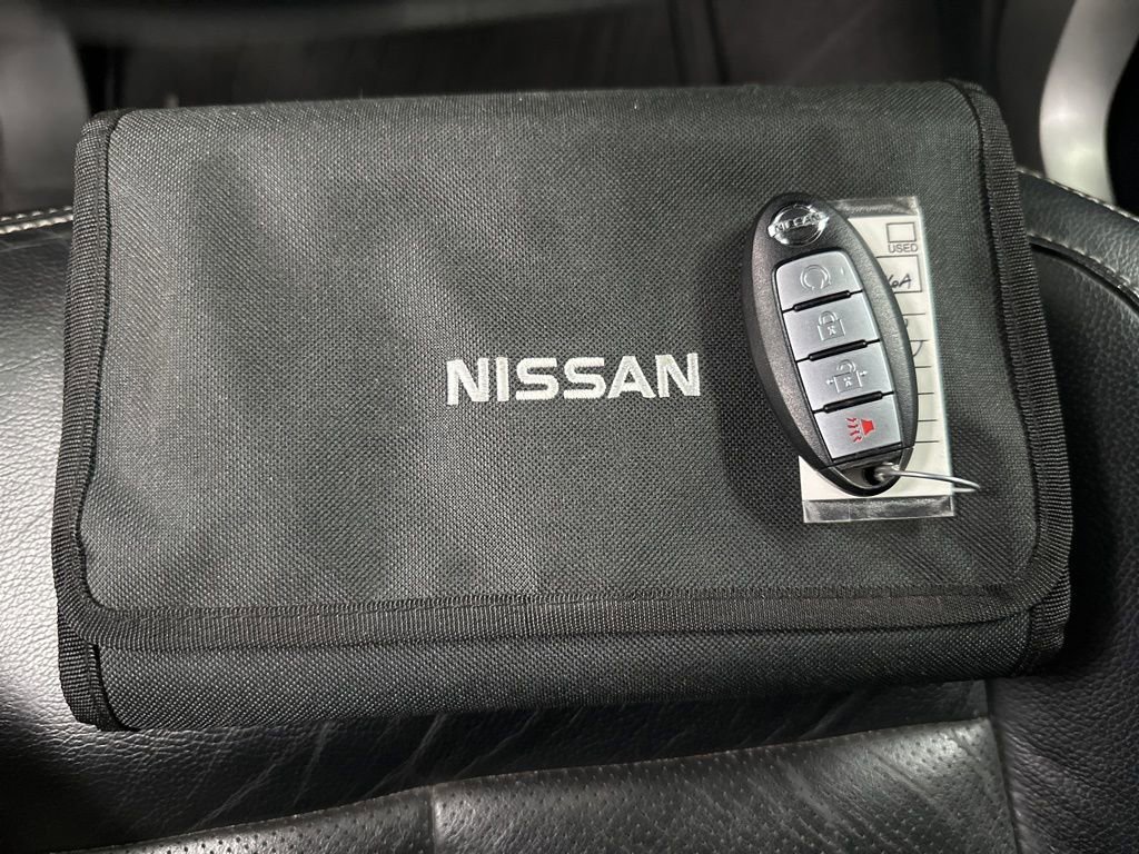 Used 2017 Nissan Titan PRO-4X w/ Pro-4x Convenience Package AWD/4WD image 38