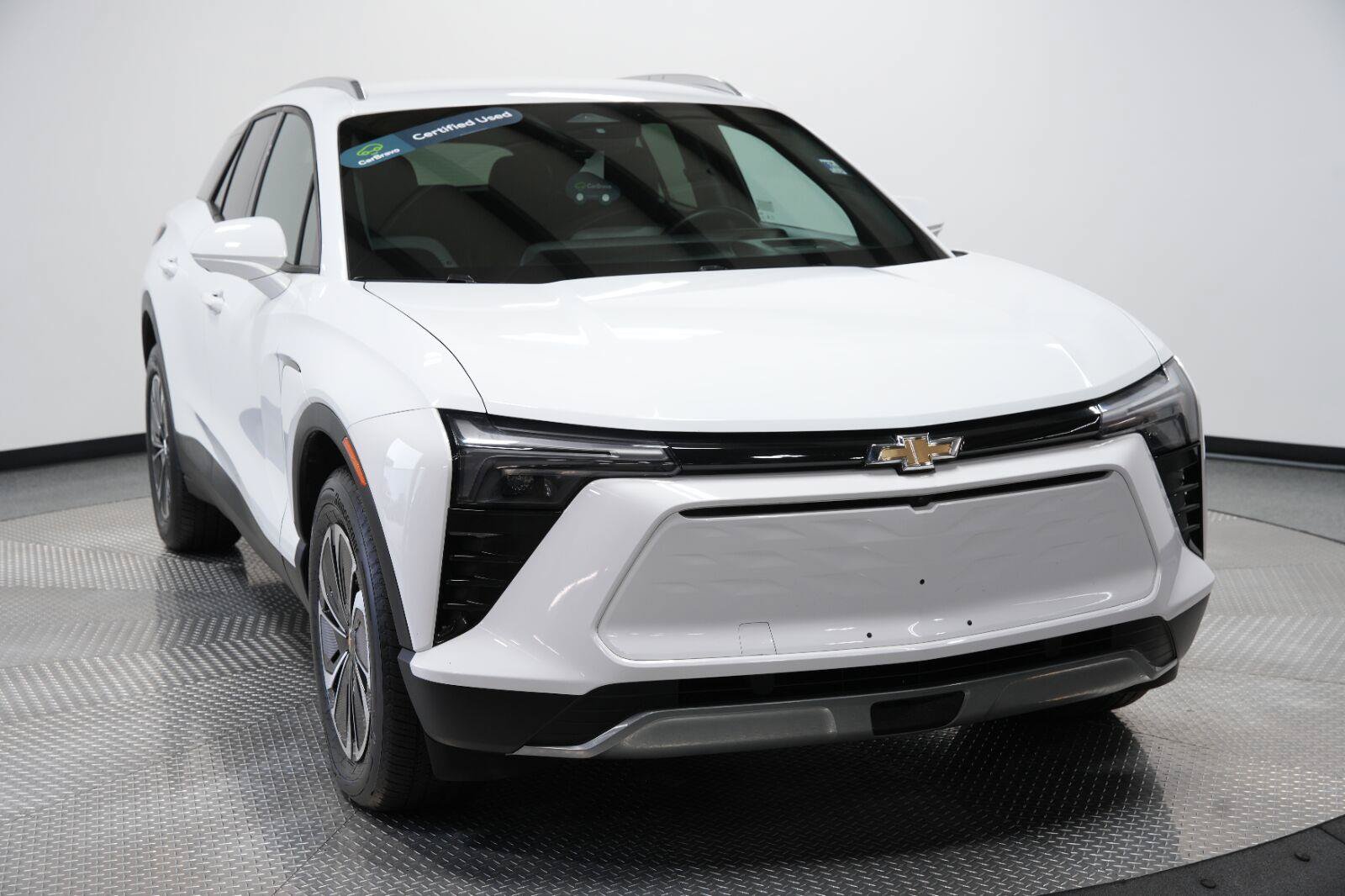 Certified 2024 Chevrolet Blazer EV LT AWD/4WD image 2