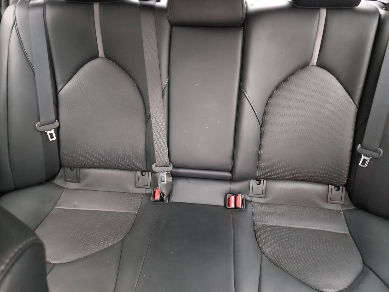 Used 2020 Toyota Camry XSE image 24