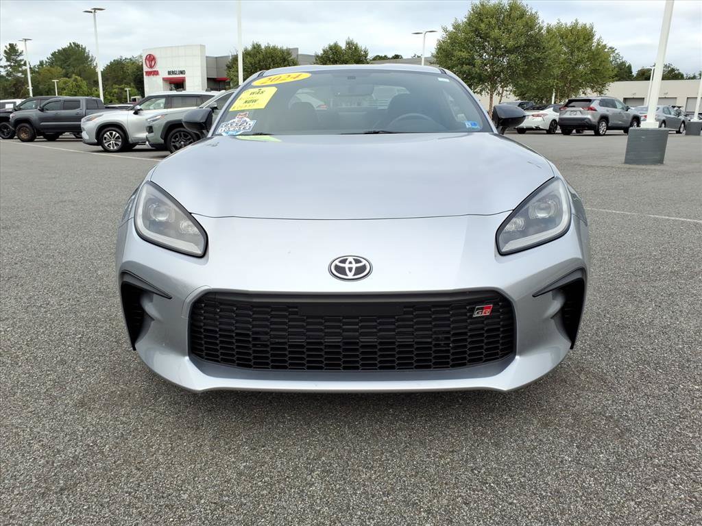 Used 2024 Toyota GR86 Premium w/ Performance Package RWD image 8