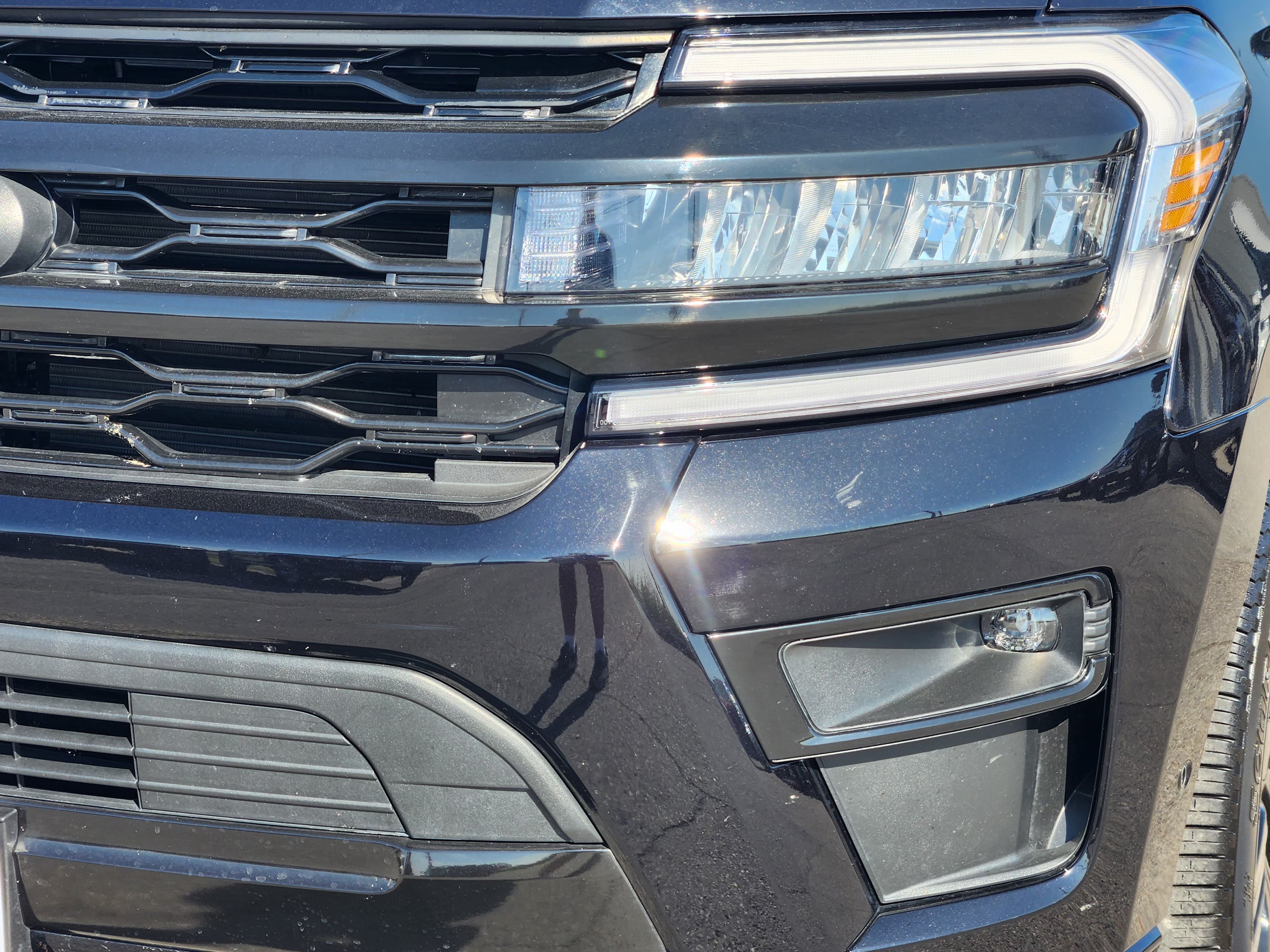 Used 2024 Ford Expedition Max Platinum AWD/4WD image 8