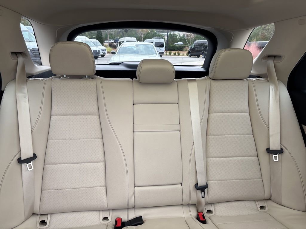 Used 2022 Mercedes-Benz GLE 350 4MATIC w/ Premium Package image 28