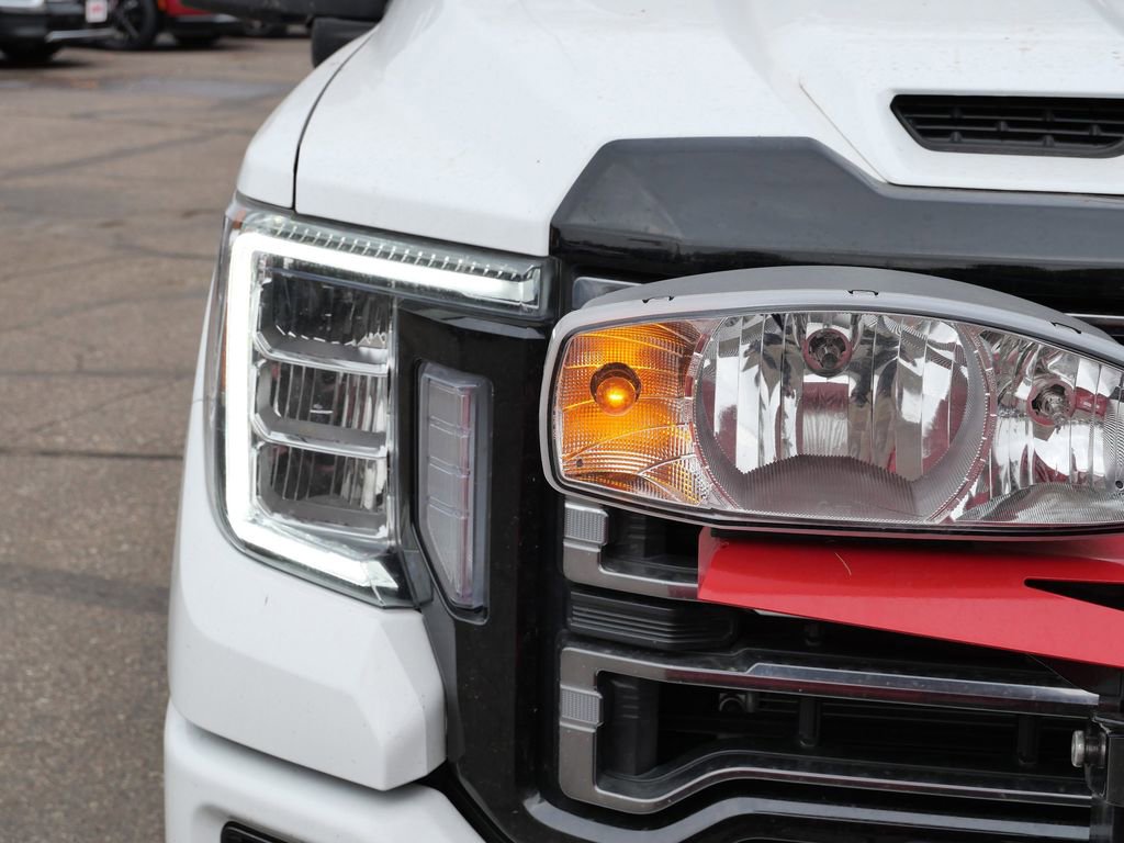 Used 2021 GMC Sierra 3500 AT4 w/ AT4 Preferred Package image 3