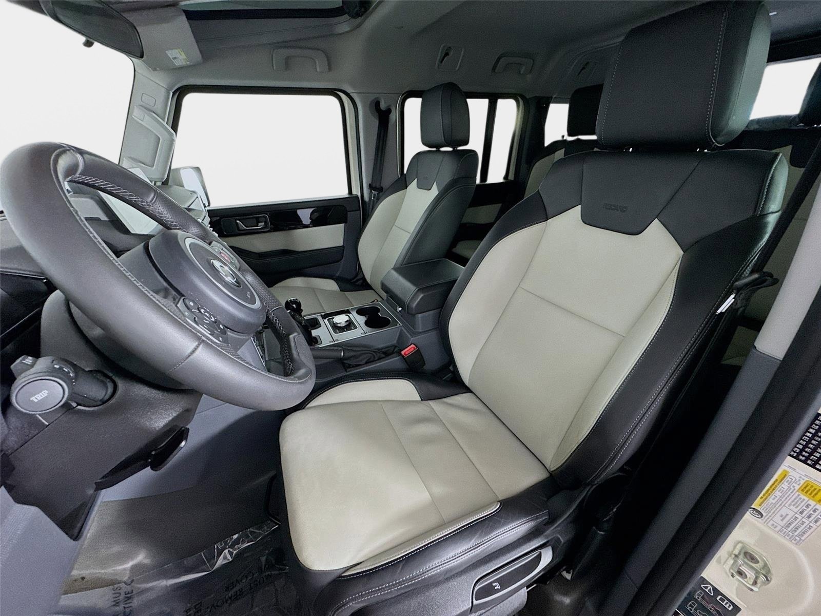 Used 2025 INEOS Grenadier AWD/4WD image 10