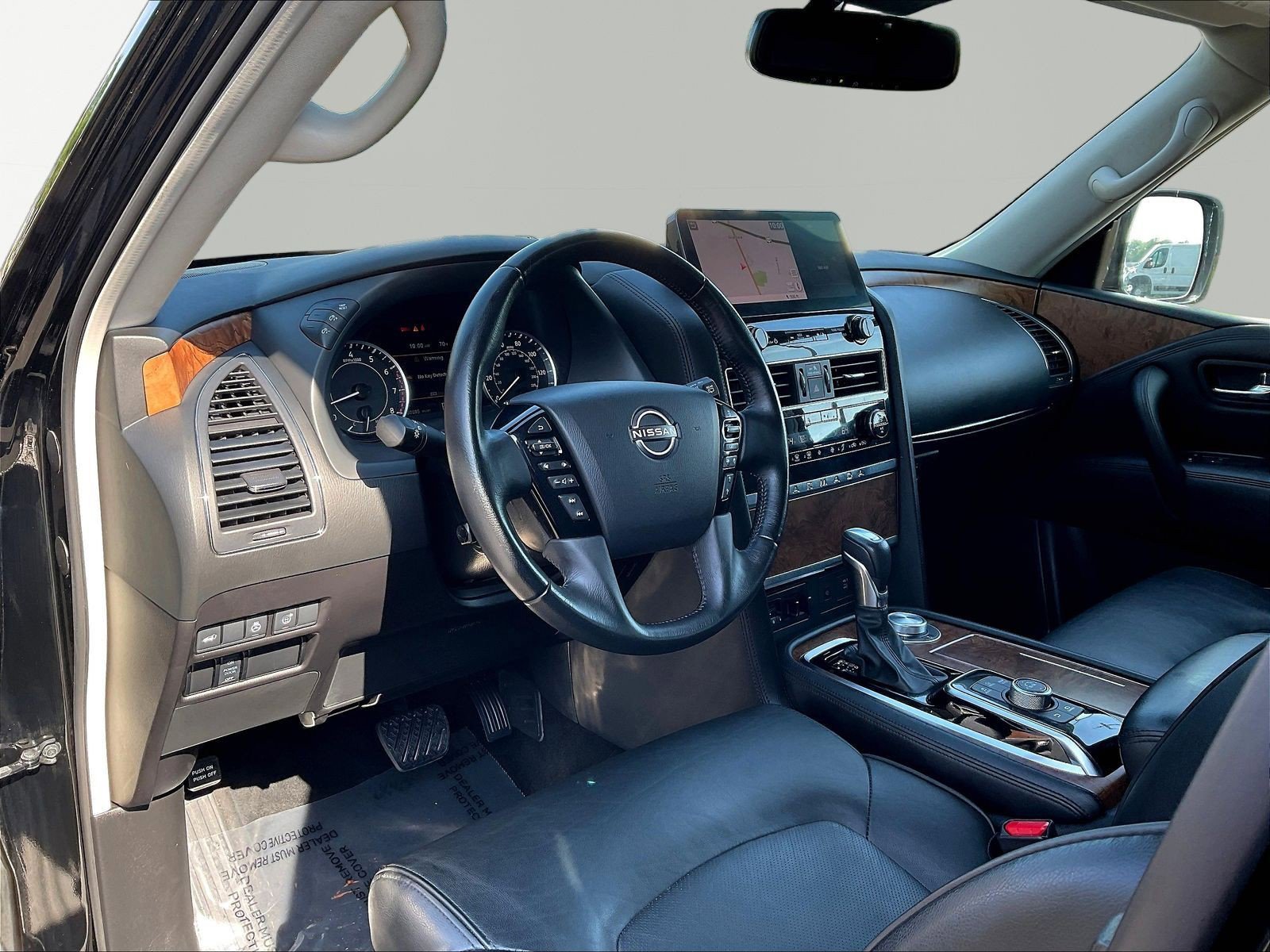 Used 2024 Nissan Armada SL AWD/4WD image 17