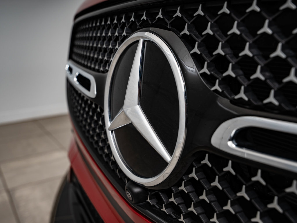 Certified 2024 Mercedes-Benz GLC 300 4MATIC image 3