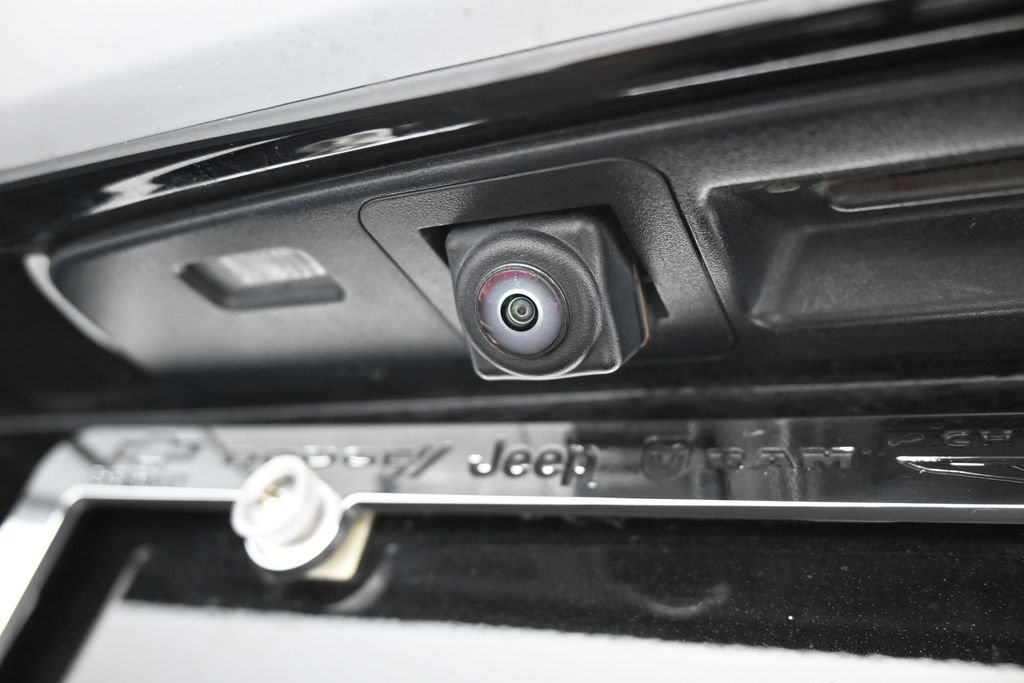 Used 2024 Chevrolet Trax LS FWD image 29