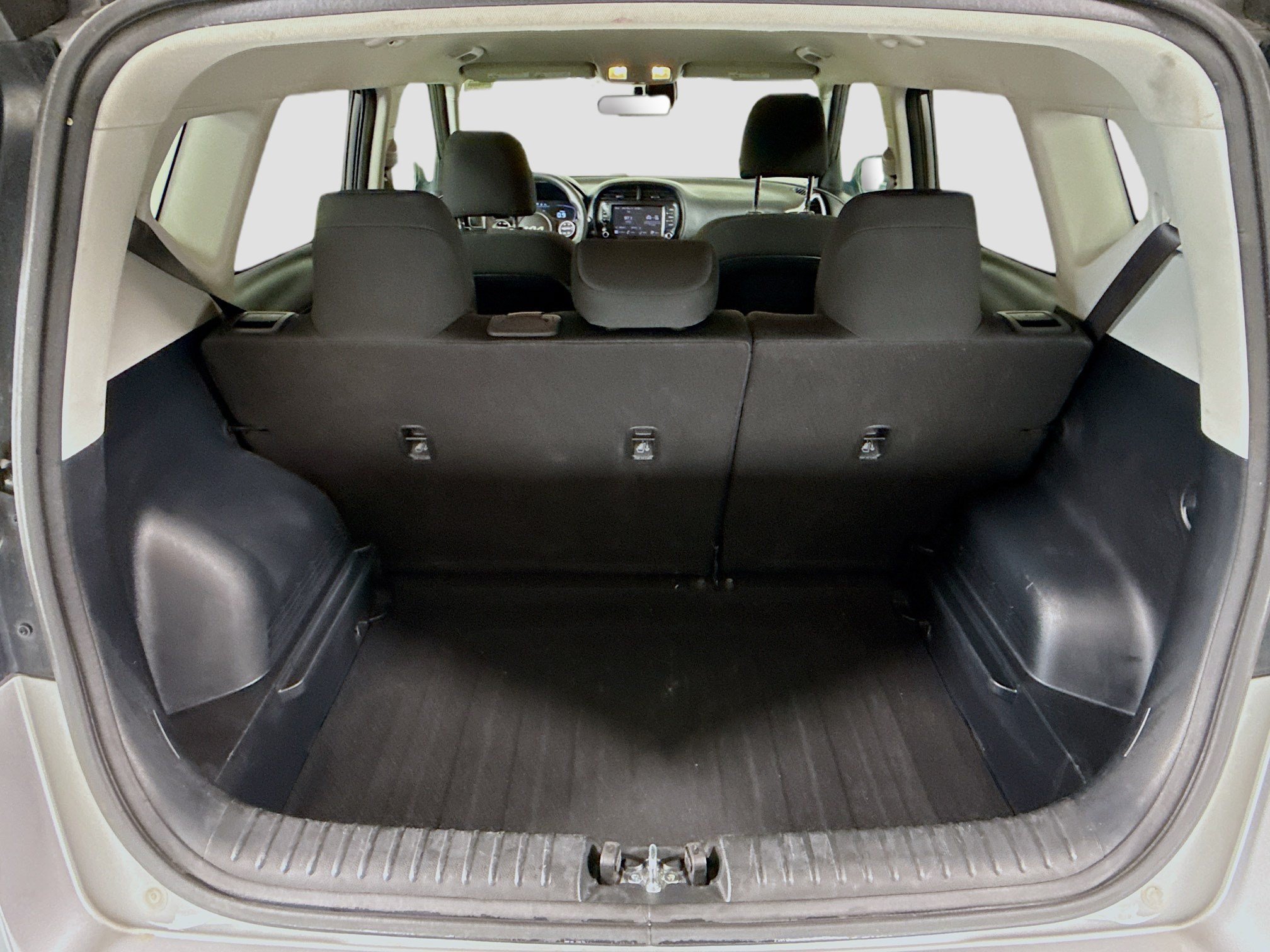 Used 2023 Kia Soul LX w/ Option Group 015 FWD image 34