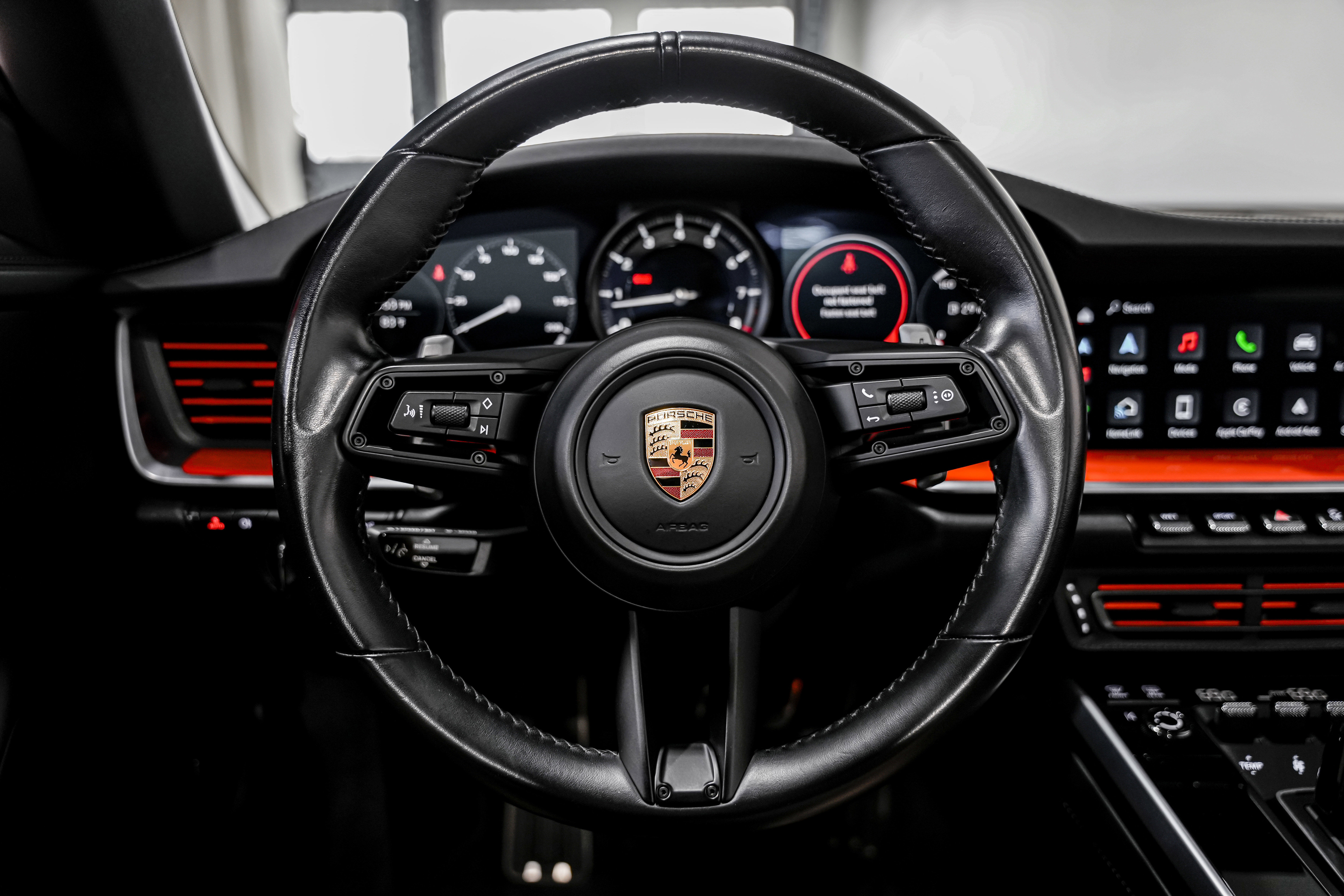 Used 2022 Porsche 911 Carrera image 10