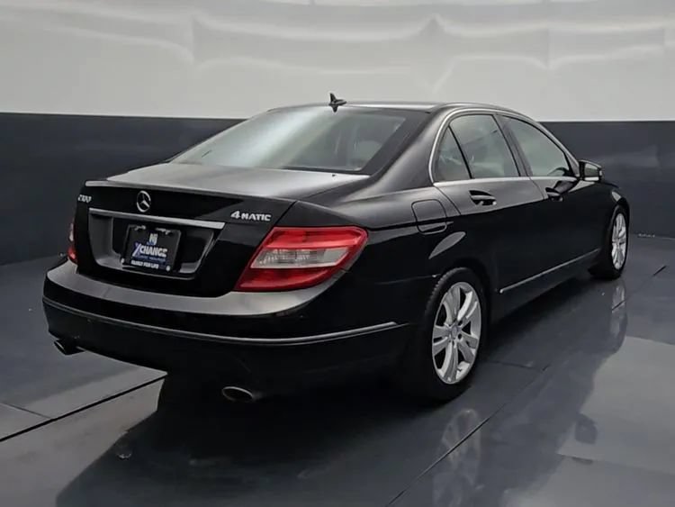 Used 2011 Mercedes-Benz C 300 4MATIC Sedan image 12