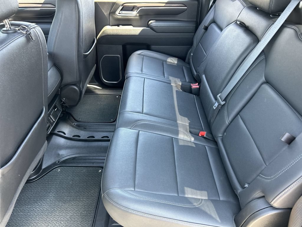 Used 2024 GMC Sierra 3500 SLT AWD/4WD image 25