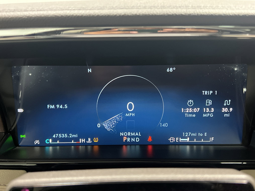 Used 2023 Lincoln Navigator L Reserve image 9