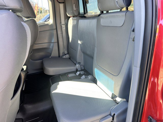 Used 2013 Toyota Tacoma PreRunner image 13