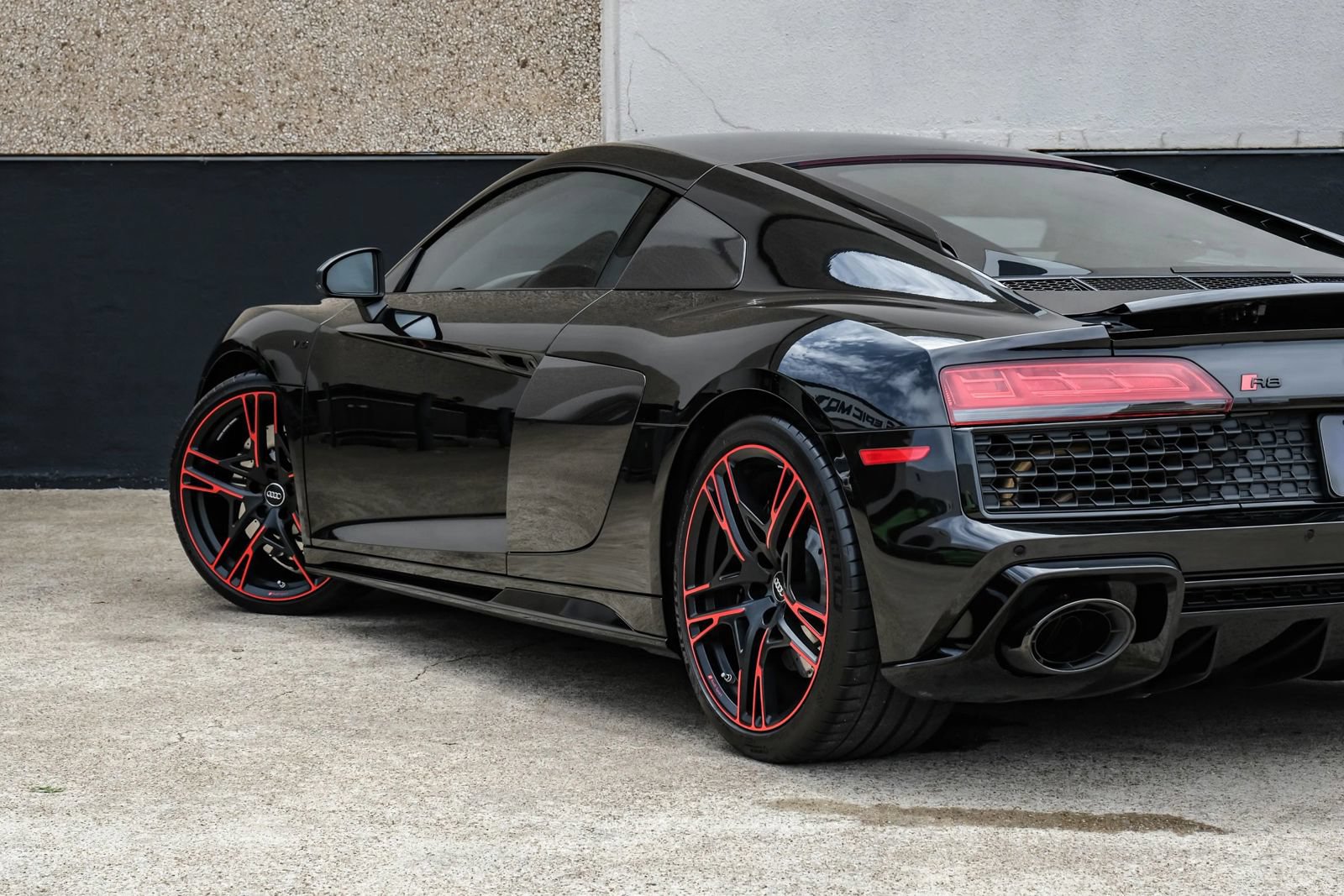 Used 2021 Audi R8 V10 RWD image 12