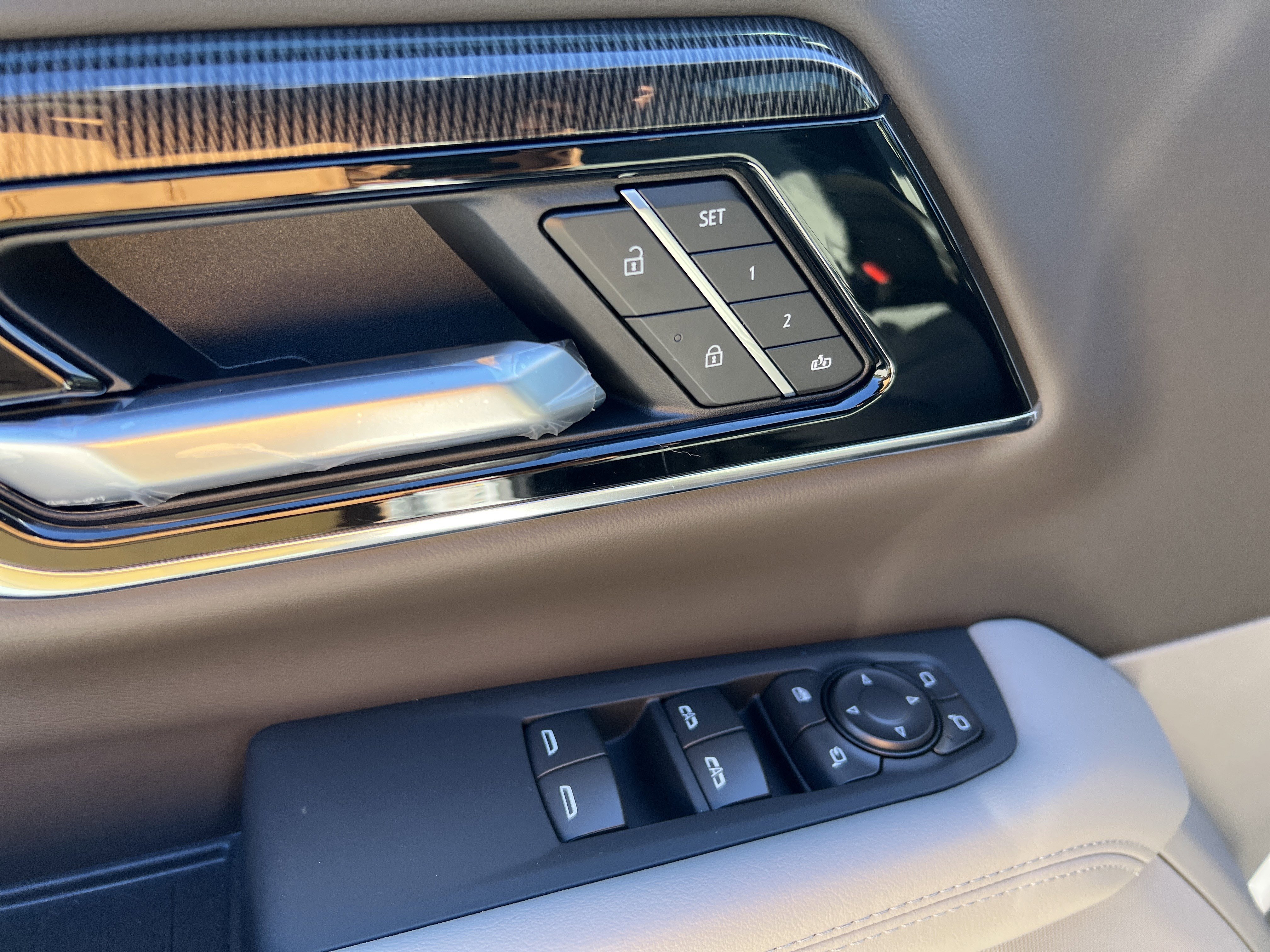 New 2026 GMC Yukon XL Elevation image 13