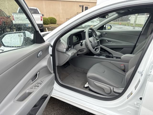 New 2026 Hyundai Elantra Blue image 18