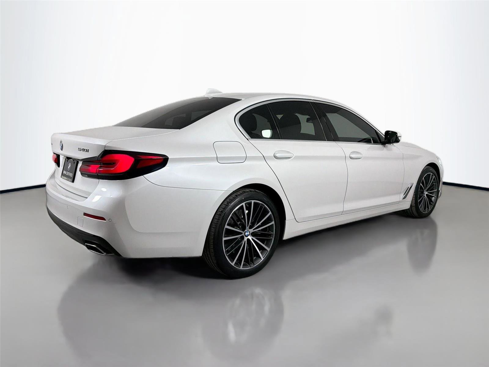 Certified 2023 BMW 540i xDrive w/ Executive Package AWD/4WD image 6
