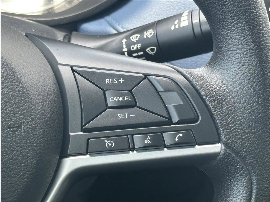 Used 2025 Nissan Versa SV w/ Trunk Package FWD image 21