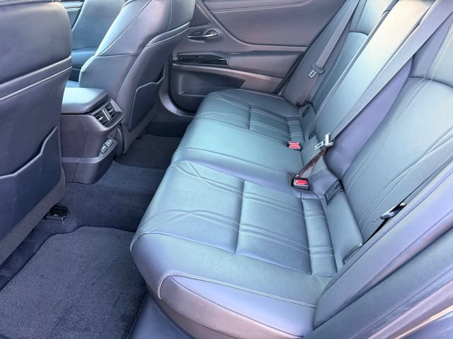 Certified 2024 Lexus ES 300h Ultra Luxury w/ Accessory Package (Z1) FWD image 28