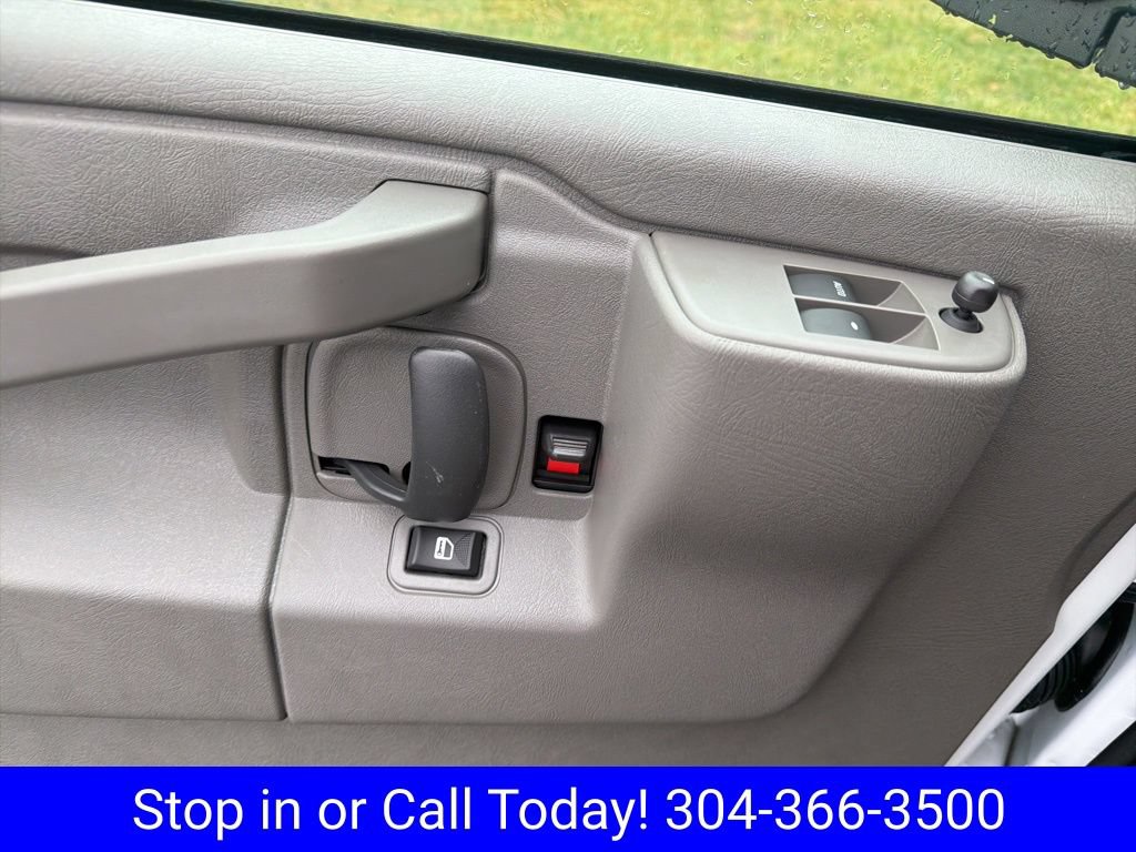 New 2025 Chevrolet Express 3500 w/ Driver Convenience Package RWD image 23