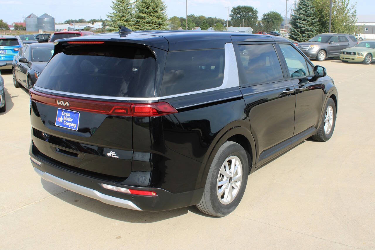 Used 2023 Kia Carnival LX image 5