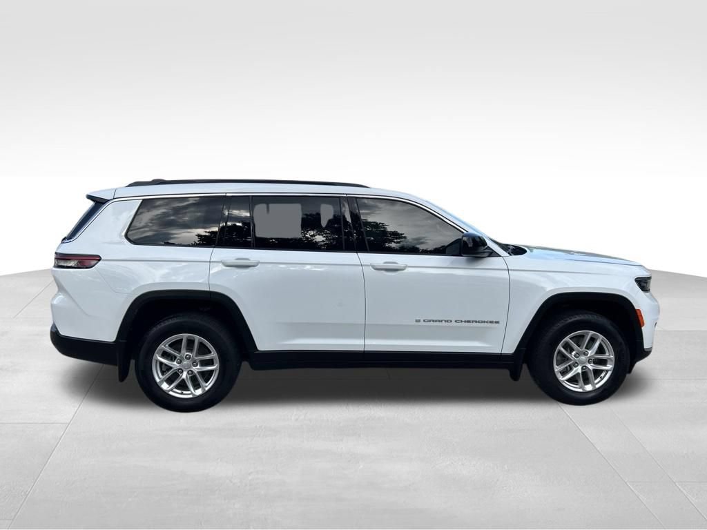 Used 2025 Jeep Grand Cherokee L Laredo w/ Luxury Tech Group I AWD/4WD image 7