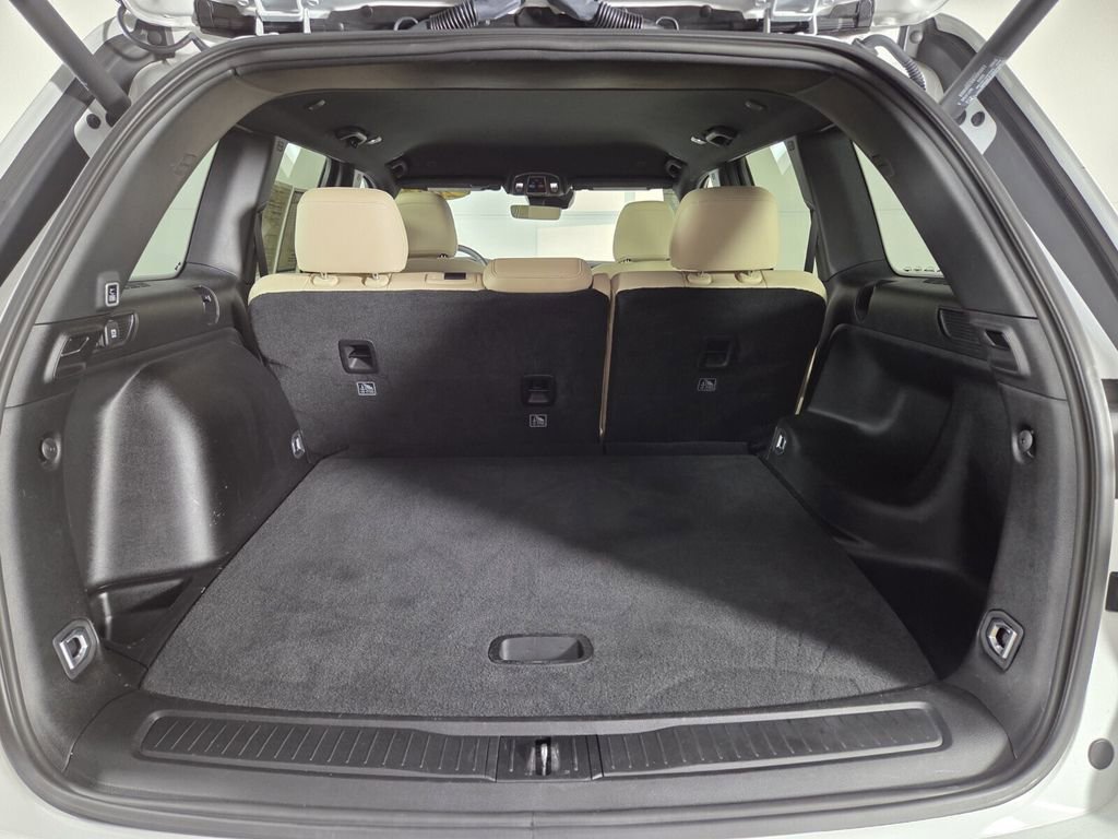 Certified 2025 Jeep Grand Cherokee Limited image 27