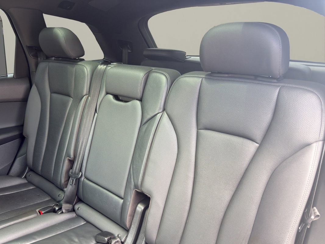 Used 2021 Audi Q7 3.0T Premium Plus w/ Executive Package AWD/4WD image 13