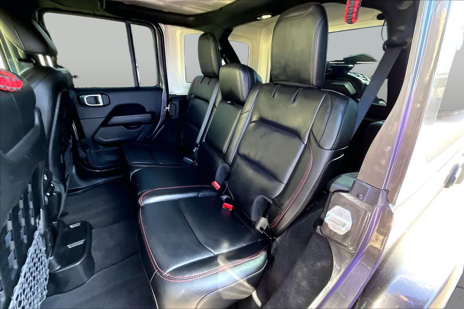 Used 2021 Jeep Wrangler Unlimited Rubicon AWD/4WD image 21