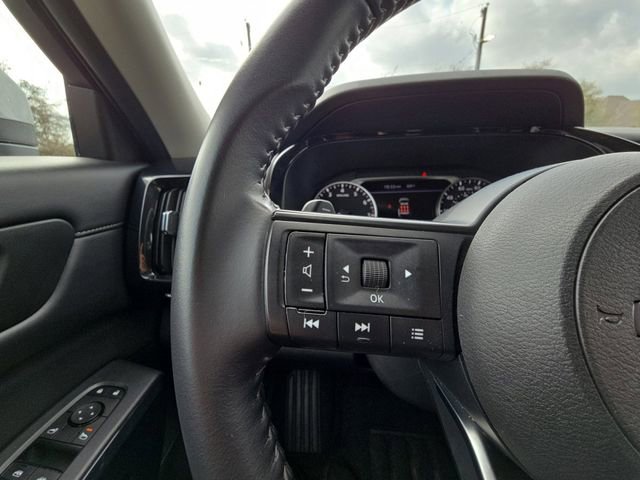 Certified 2025 Nissan Pathfinder SV image 11