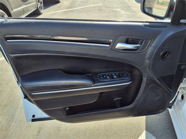 Used 2022 Chrysler 300 S image 11