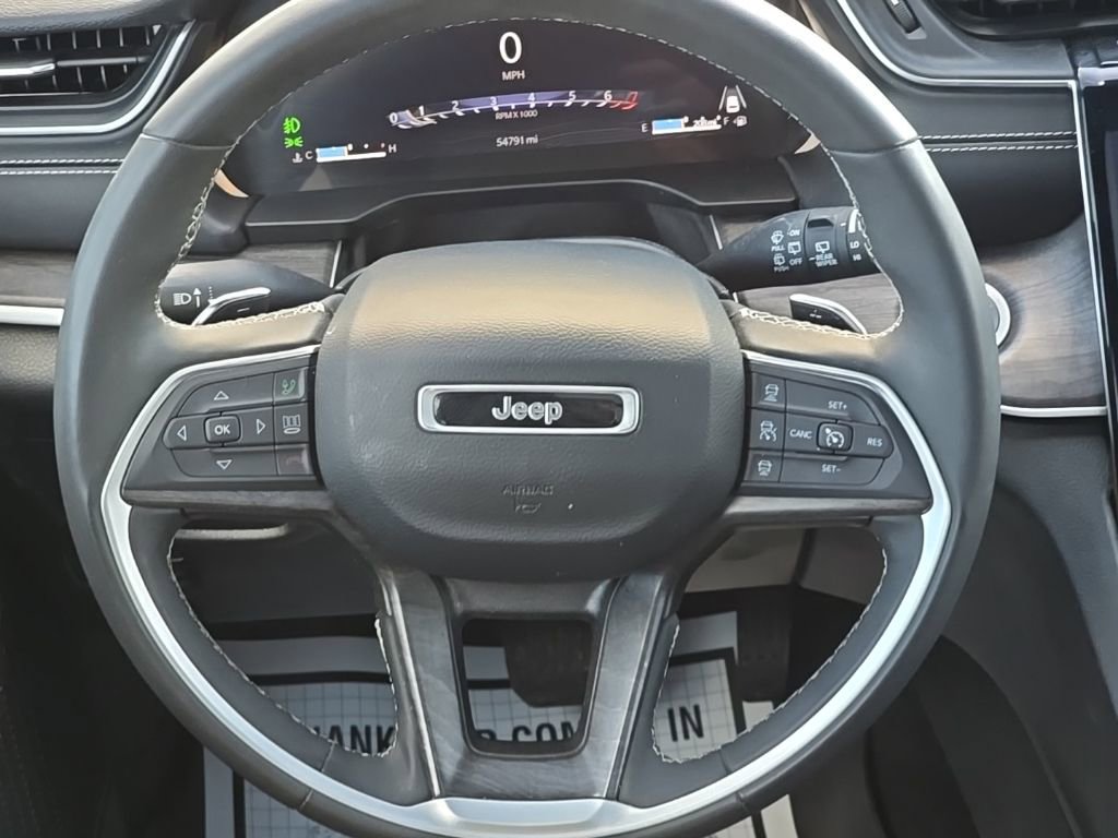 Used 2024 Jeep Grand Cherokee L Limited w/ Luxury Tech Group II AWD/4WD image 29