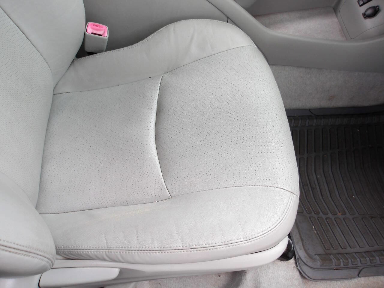 Used 2010 Toyota Prius Three FWD image 21