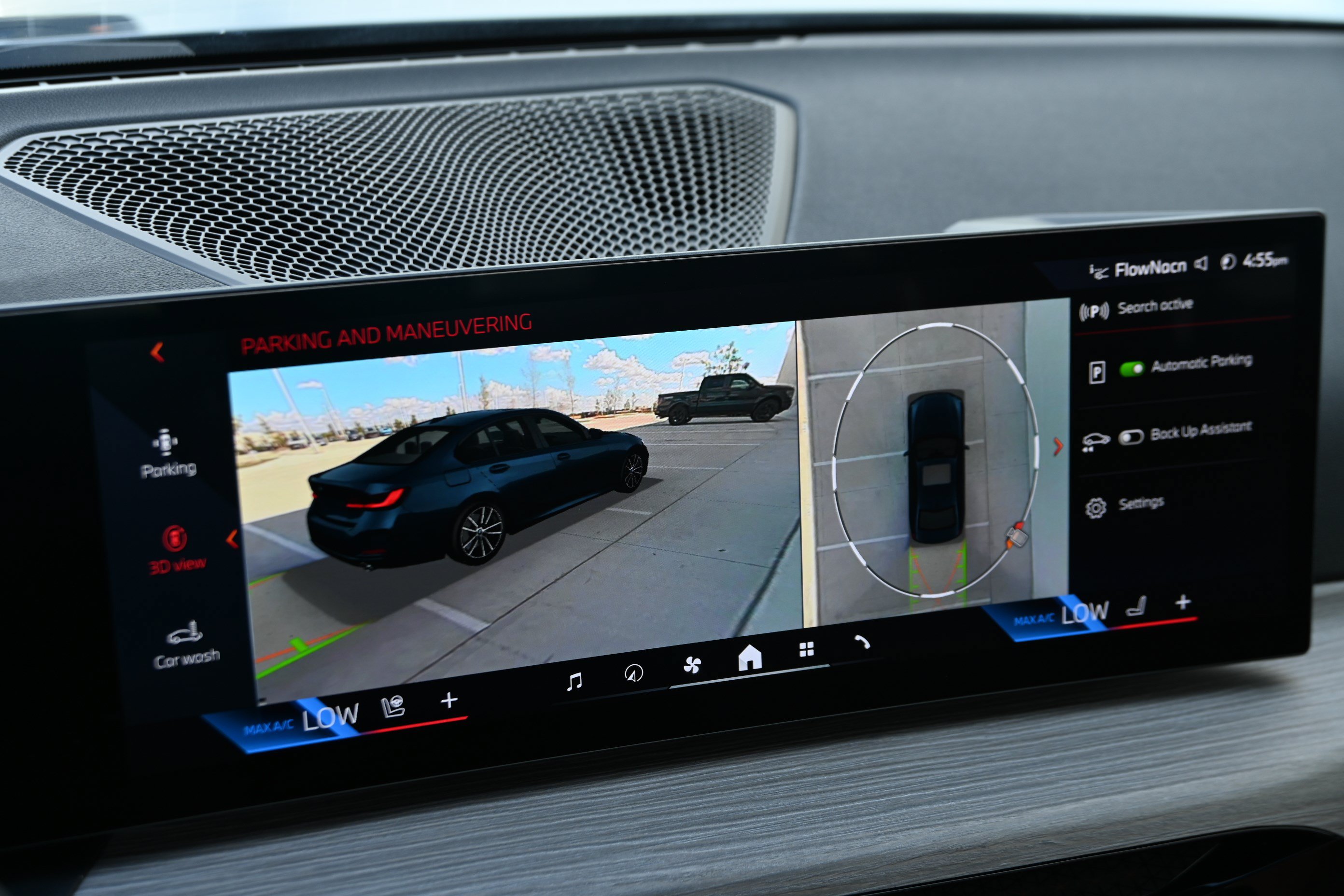 Certified 2025 BMW 330i Sedan RWD image 32