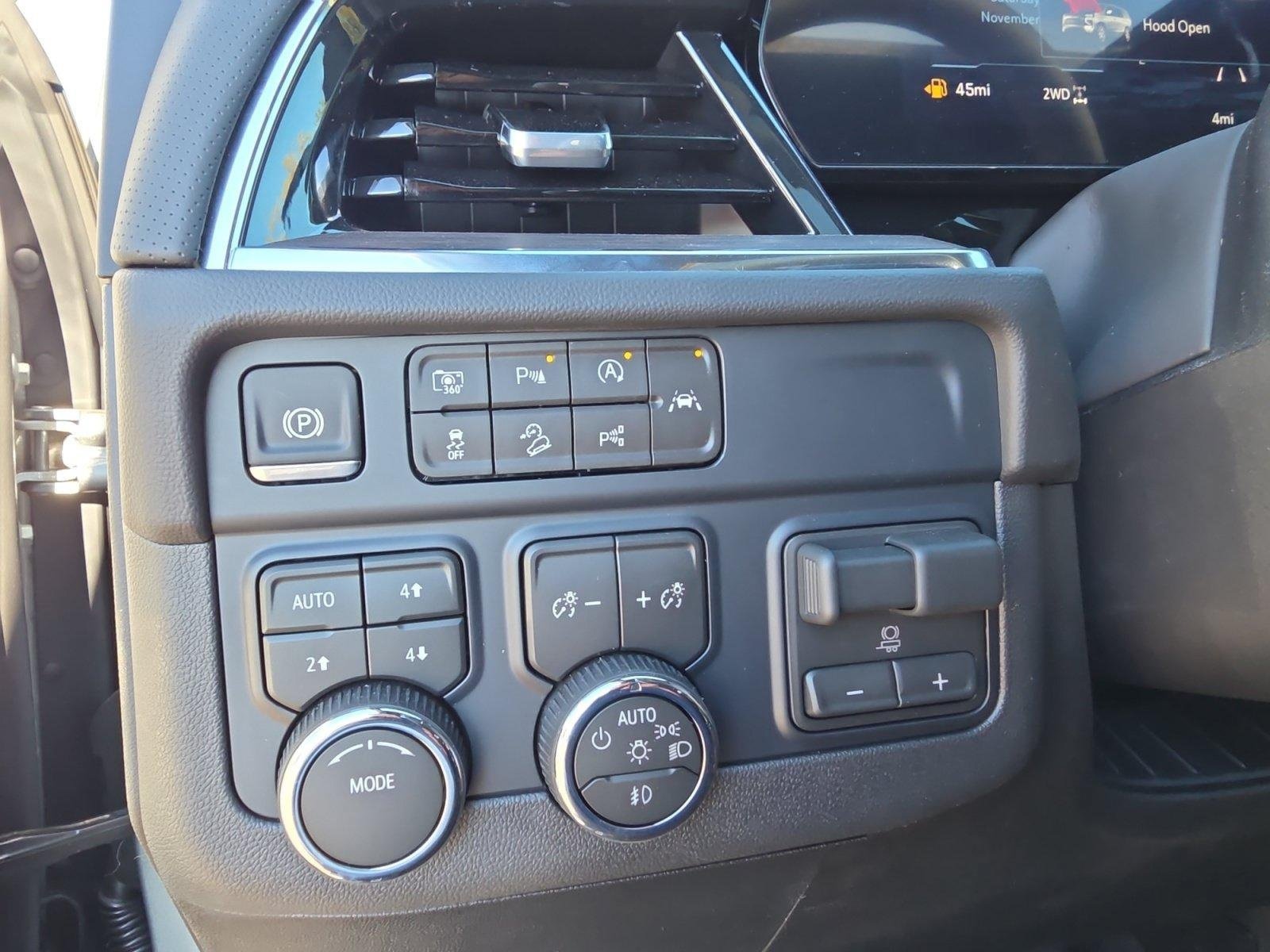 New 2026 Chevrolet Suburban Premier w/ Sun And Tow Package AWD/4WD image 24