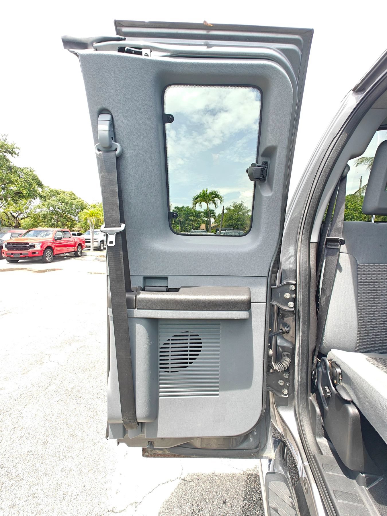 Used 2011 Ford F350 XLT w/ Camper Pkg AWD/4WD image 21
