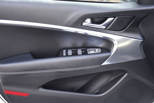 Used 2026 Genesis G70 2.5T RWD image 25