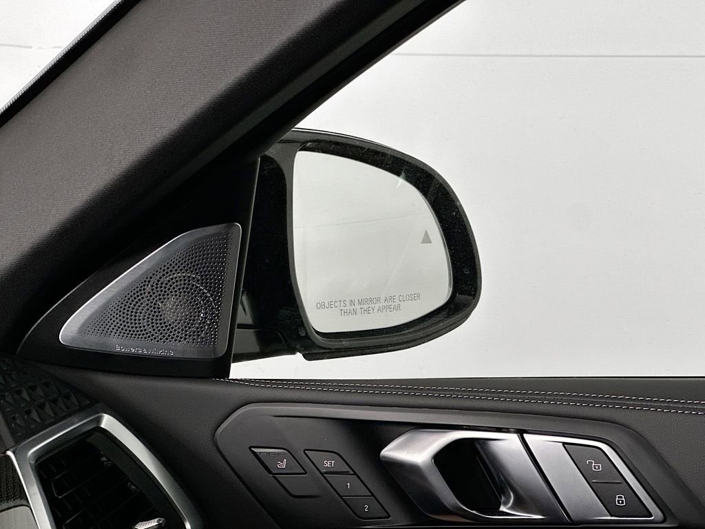 New 2026 BMW X6 M60i image 24