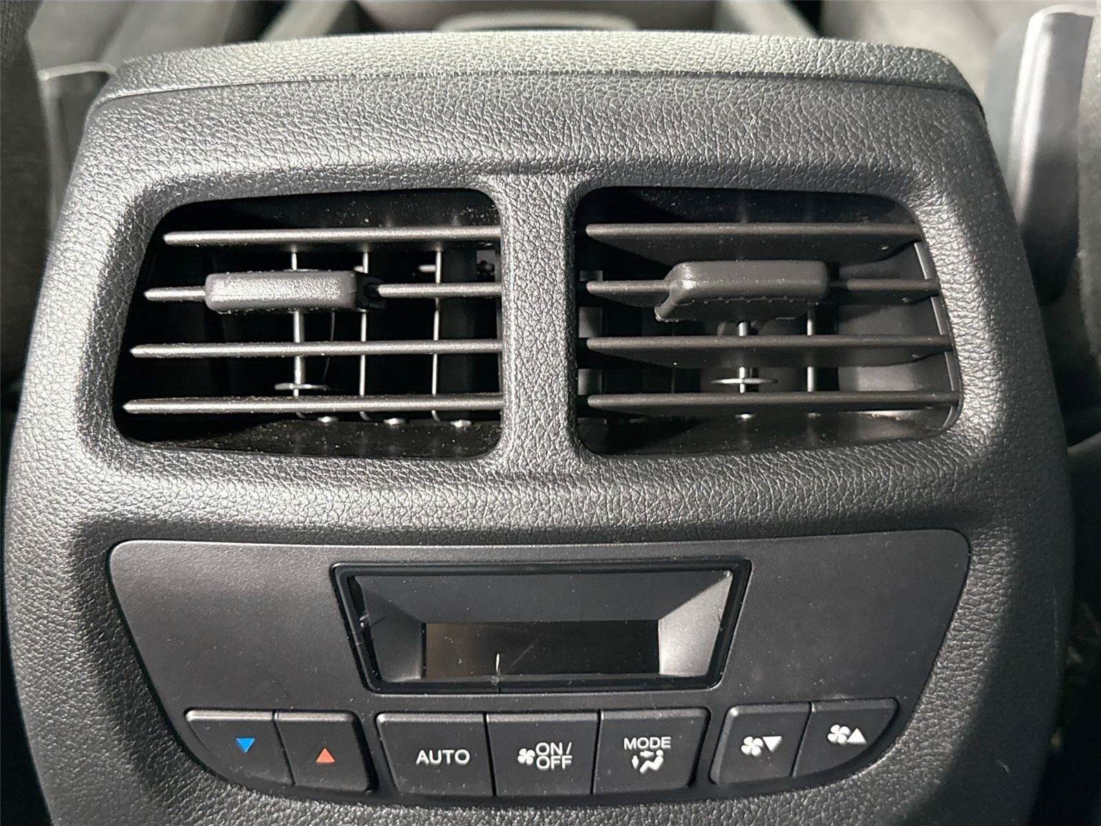 Used 2022 Honda Pilot Sport image 34