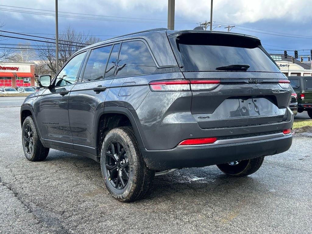 New 2026 Jeep Grand Cherokee Altitude image 10