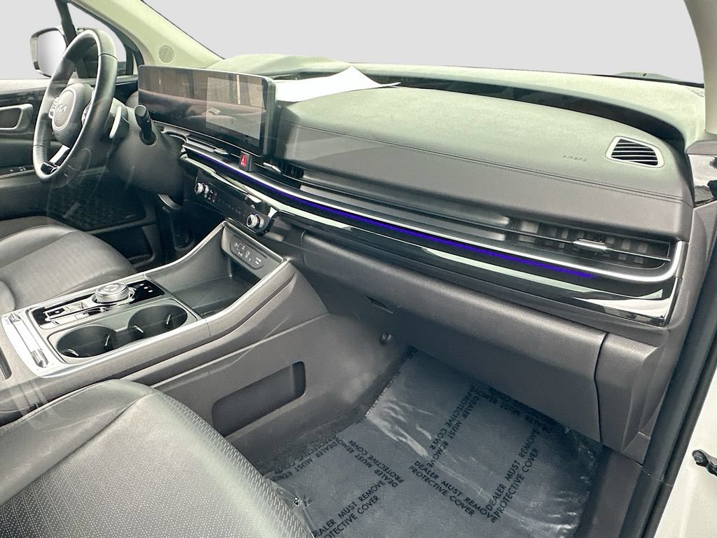 Certified 2025 Kia Carnival SX Prestige FWD image 32