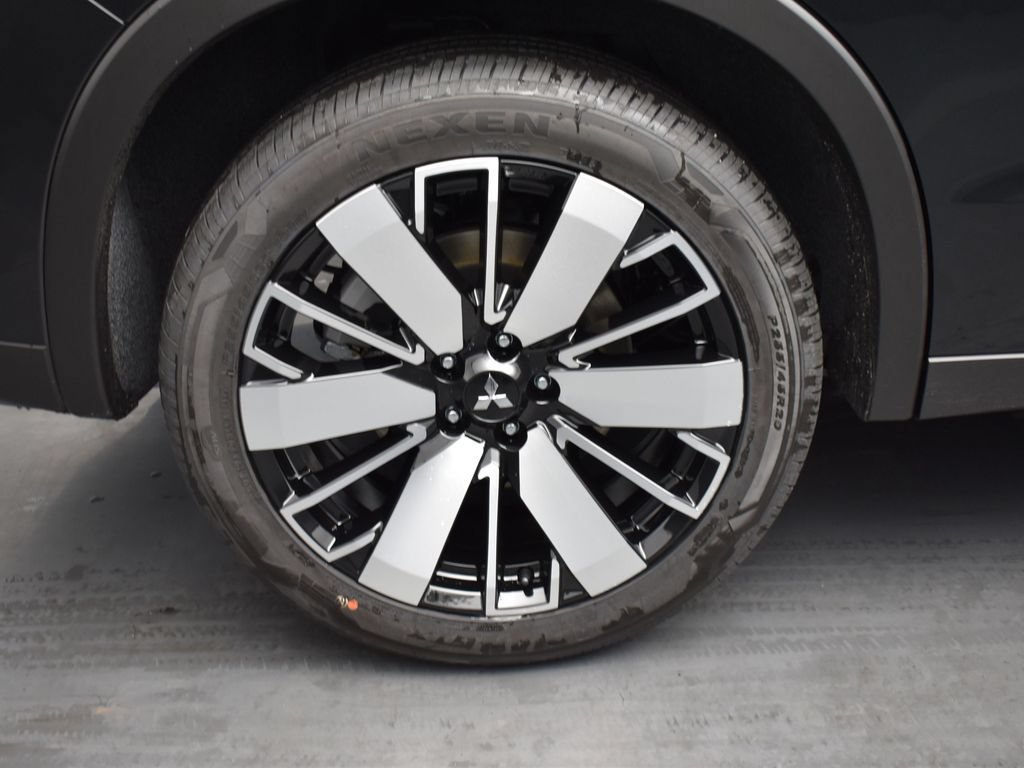 New 2026 Mitsubishi Outlander SE FWD image 17