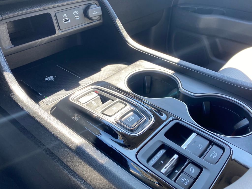 Used 2025 Honda Pilot Elite image 33