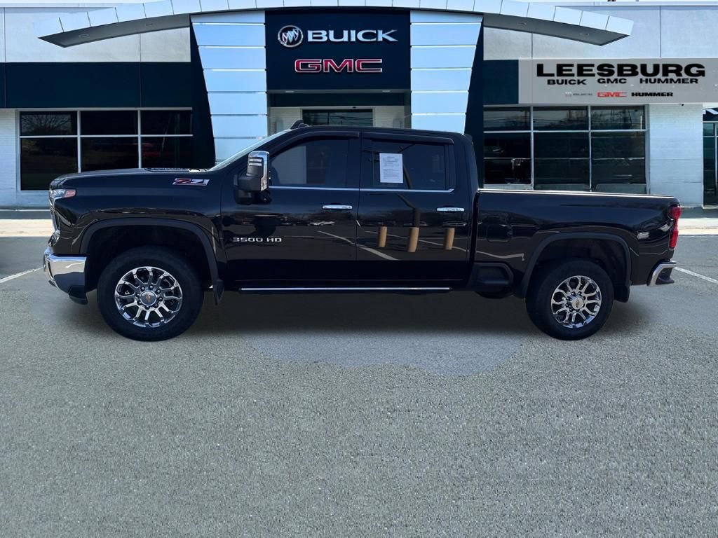 Used 2024 Chevrolet Silverado 3500 LTZ image 4