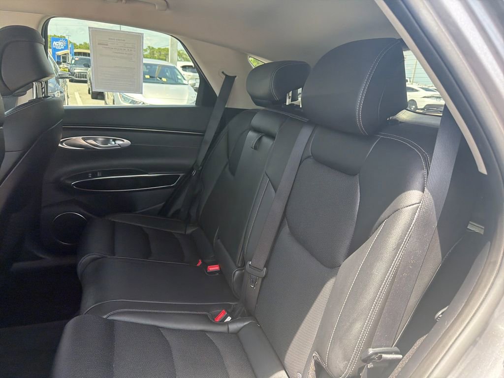 Used 2025 Genesis GV70 2.5T AWD/4WD image 22