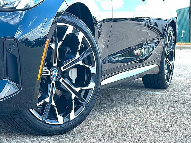 New 2026 BMW 330i Sedan w/ M Sport Package RWD image 34
