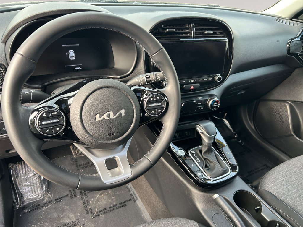 Used 2023 Kia Soul EX FWD image 10