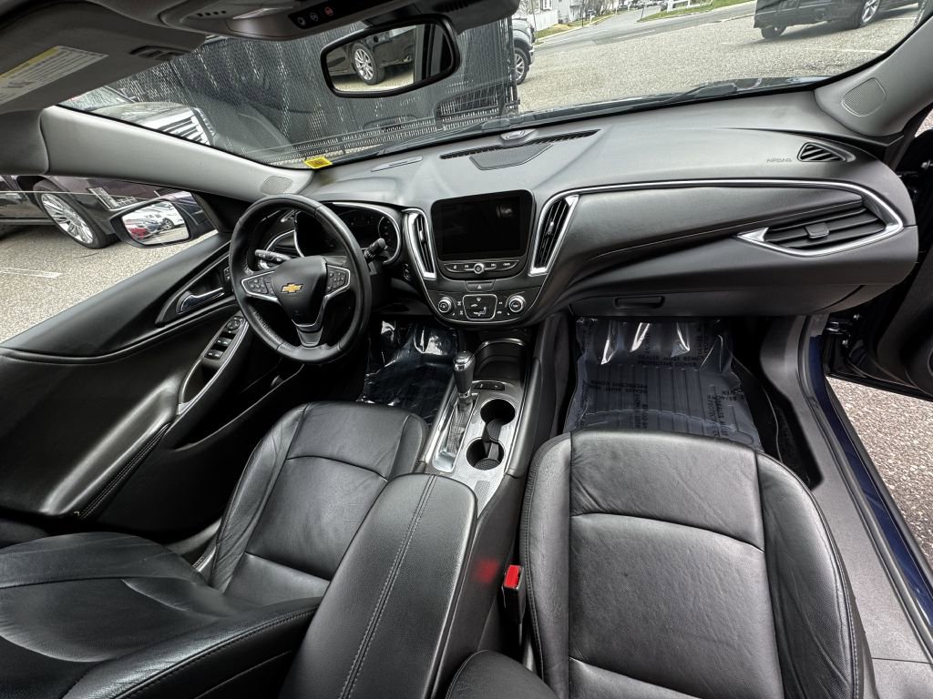 Used 2016 Chevrolet Malibu LT w/ Leather Package FWD image 20