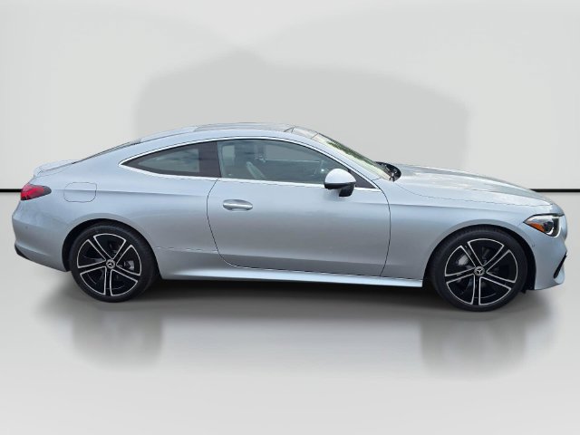 Used 2024 Mercedes-Benz CLE 300 4MATIC Coupe image 6