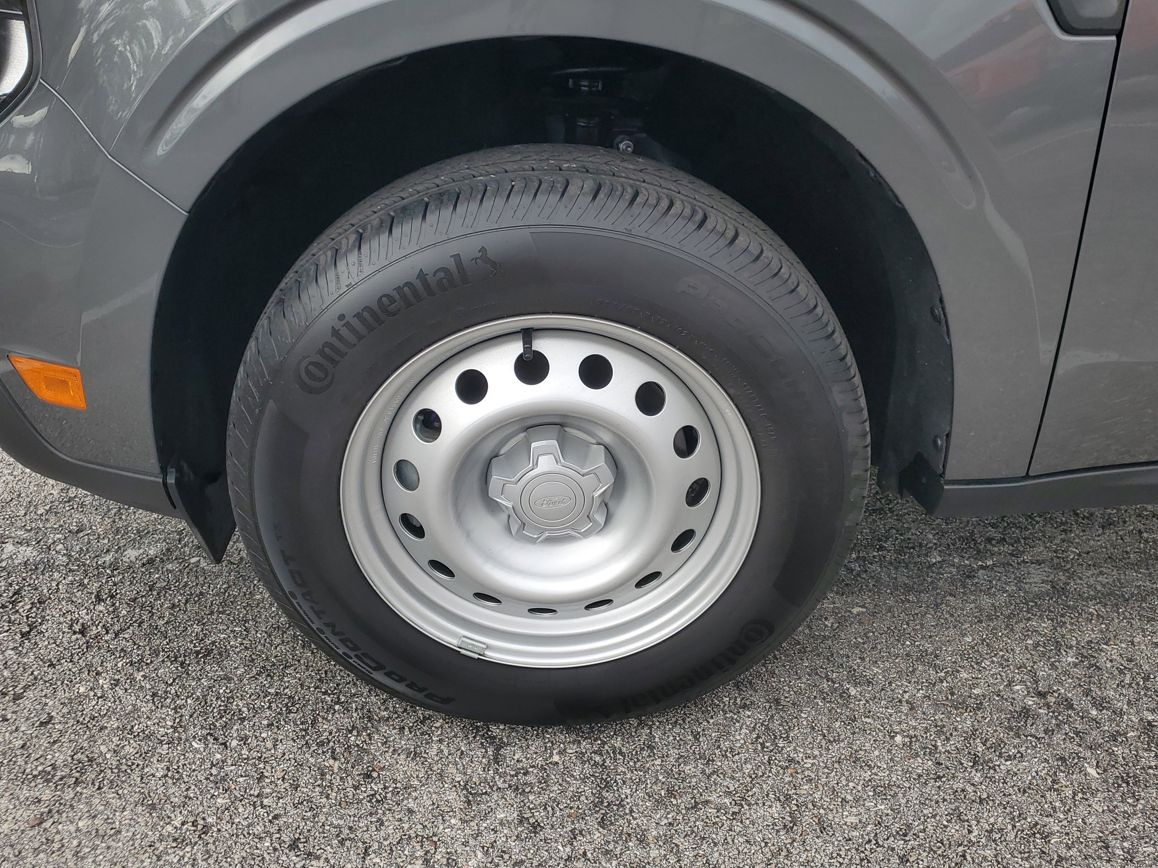 Used 2025 Ford Maverick XL w/ Equipment Group 102A image 5